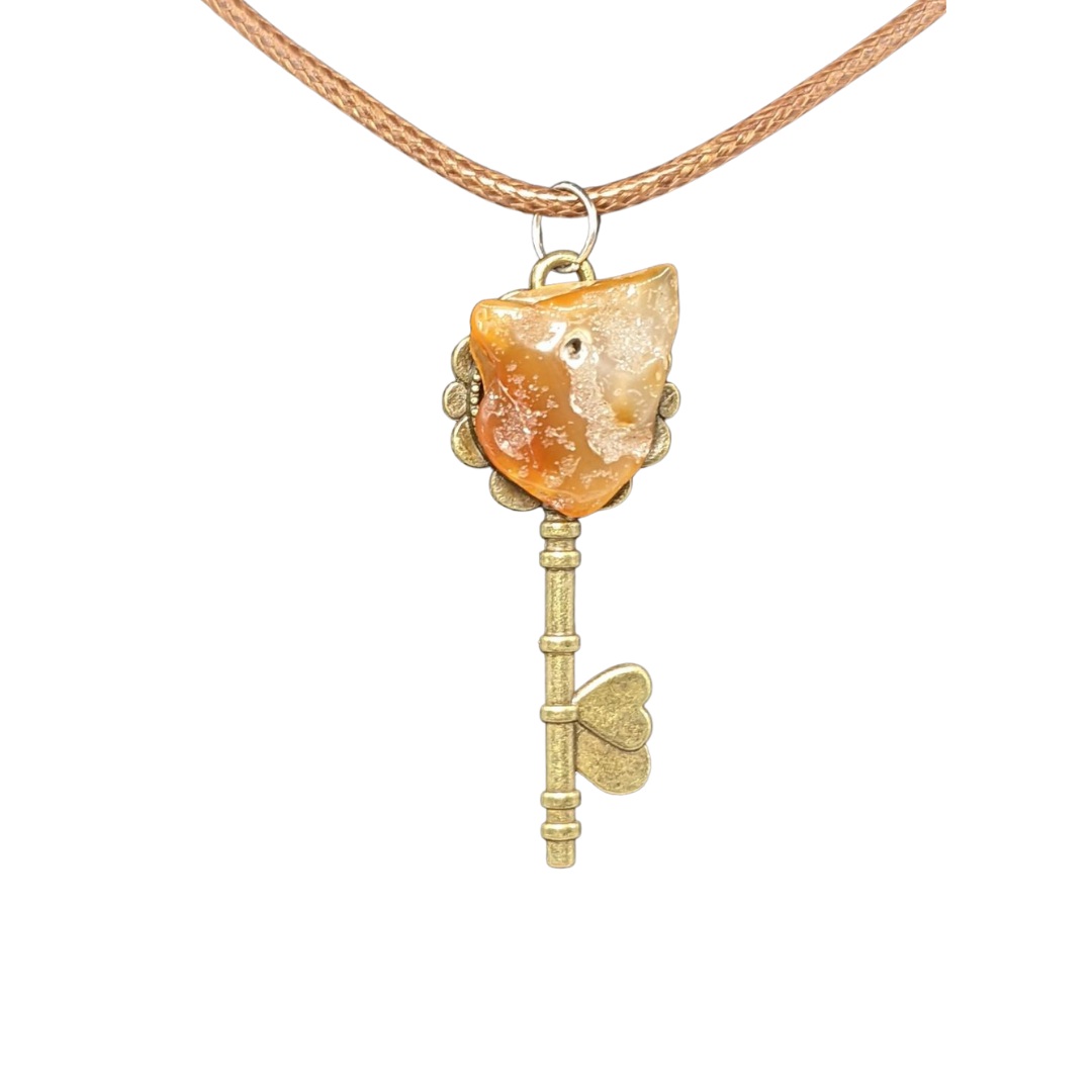 Agate Necklace with Bronze Key Frame