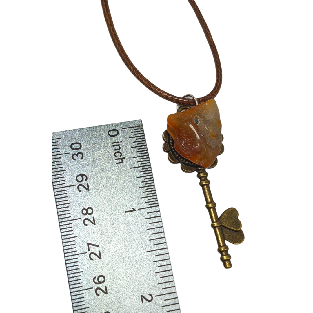 Agate Necklace with Bronze Key Frame