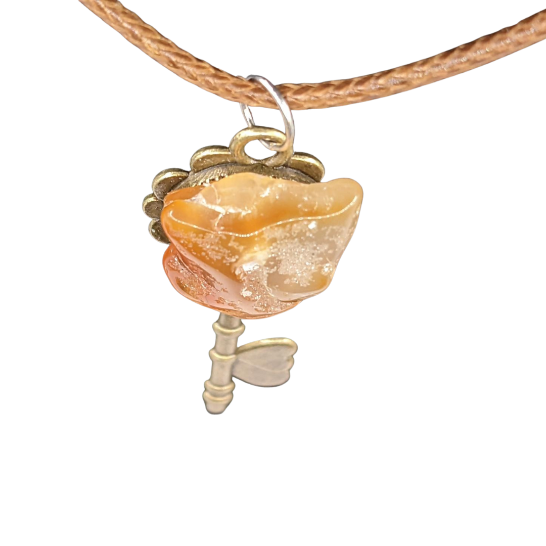 Agate Necklace with Bronze Key Frame